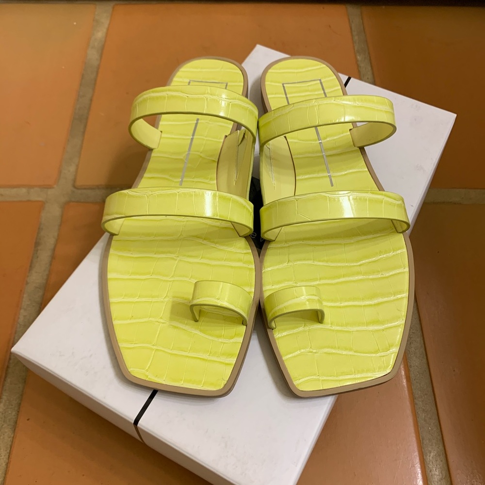 Dolce Vita Isala Sandal Citron Yellow Size 9
